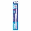 Oral-B 3D White Brilliance 40 Medium Toothbrush - Image 4